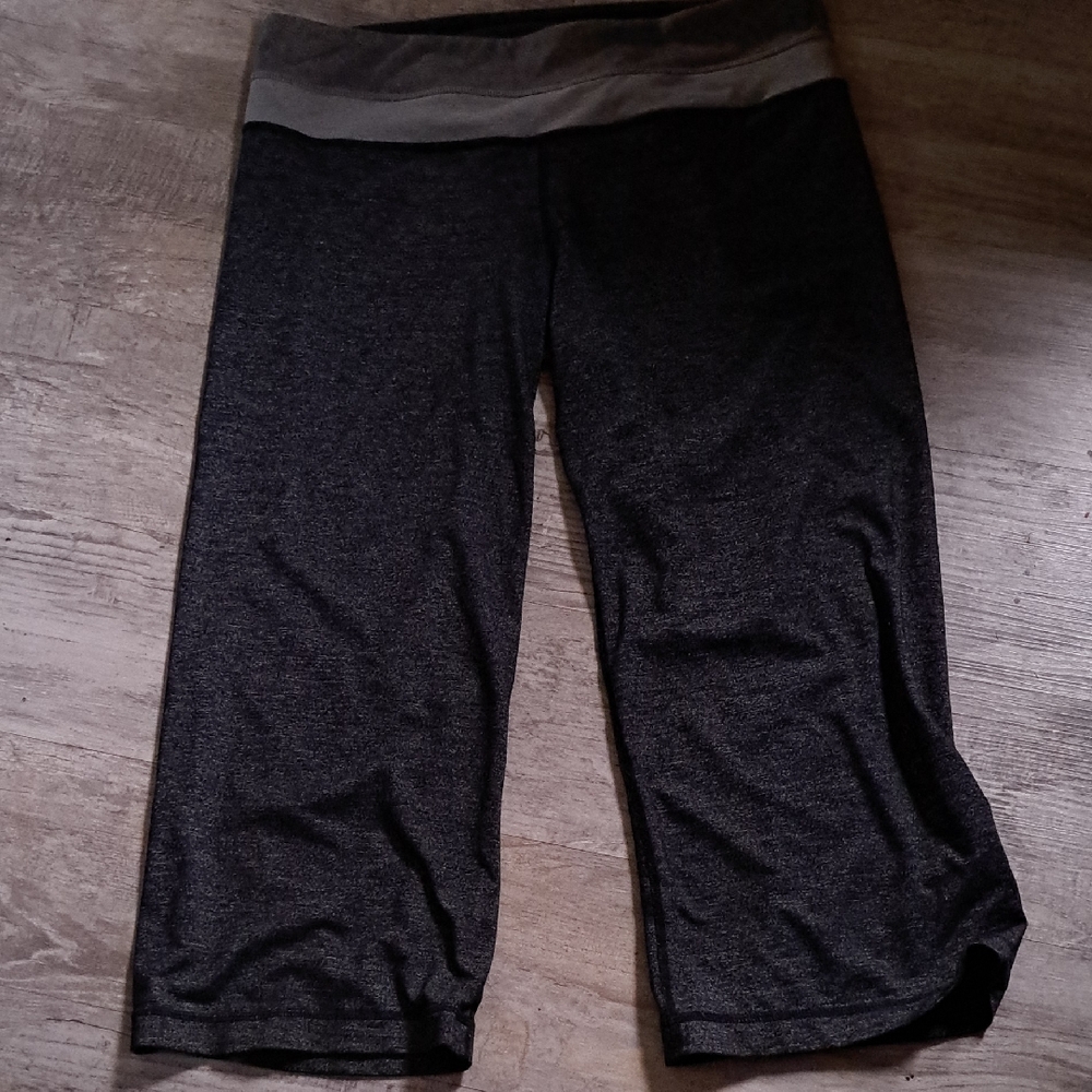 Lululemon Wide Leg Crop